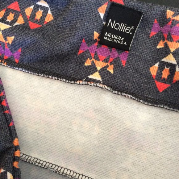 Nollie Tribal Print Gray Mini Skirt Size Medium - Picture 2 of 2